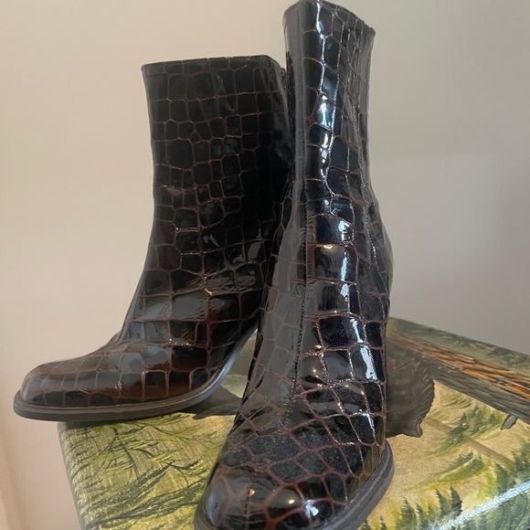 Steve Madden bLack Burgundy leather crocodile square toe ankle boots - Picture 7 of 8